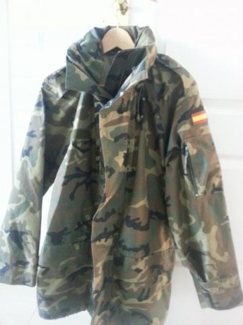 30€ las dos prendas envio incluido por mensajeria.

Chaqueton intemperie+camisa 00