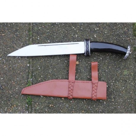 Seax o scramaseax es un gran cuchillo que fue llevada por los hombres europeos en el quinto hasta el siglo 00