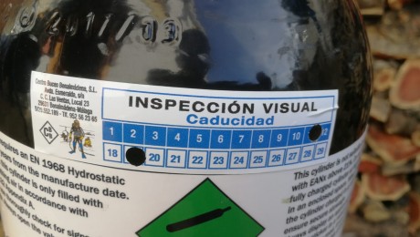 Un amigo vende Botella de aire comprimido de 300 bares con capacidad de 12L. Comprada en Junio 2018, Timbrada 01