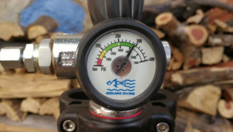 Un amigo vende Botella de aire comprimido de 300 bares con capacidad de 12L. Comprada en Junio 2018, Timbrada 00