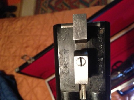 Hola a todos

Estoy pensando vender mi Victor Sarasqueta mod 214 (tengo duda si es 212 o 214), si alguno 01