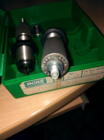 VENDO DAIS RCBS 7 X 57 .CON EL SHELL HOLDER N\ 11.
53€ GASTOS INCLUIDOS.

DIE RCBS CAL. 270 WIN, MODELO 31