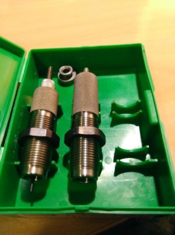 VENDO DAIS RCBS 7 X 57 .CON EL SHELL HOLDER N\ 11.
53€ GASTOS INCLUIDOS.

DIE RCBS CAL. 270 WIN, MODELO 30