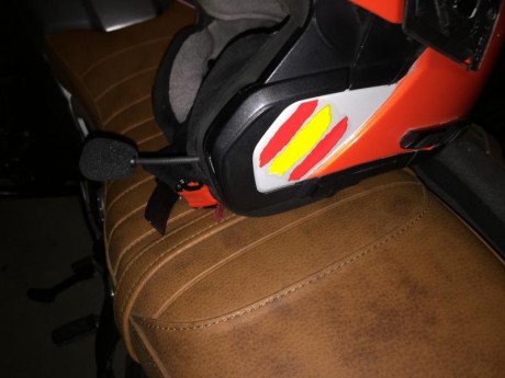 Hola, vendo casco bmw system 6, talla M, en perfecto estado, pintado de color naranja en taller de pintura 00