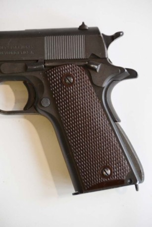 Una fantastica colt de junio 1944 segun su numero de serie.
En un estado casi como nuevo, cañon perfecto! 01