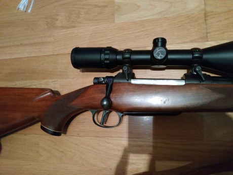 Se vende rifle Brno en calibre 8x68S, su estado general es excelente, buena agrupación, rifle de madera, 01