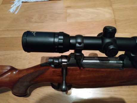 Se vende rifle Brno en calibre 8x68S, su estado general es excelente, buena agrupación, rifle de madera, 30