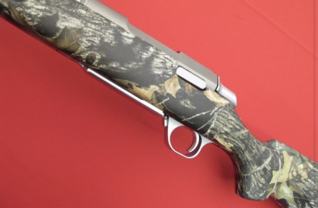 Vendo rifle brawning a bolt mountain it muy pocas unidades en calibre 300wsm muy buen estado rifle con 00