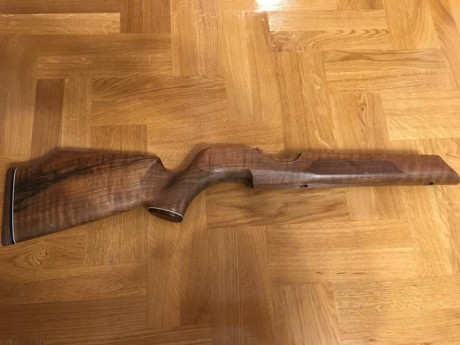 Vendida culata para weihrauch HW100 como nueva, parece que está recién estrenada. No tiene ninguna marca 02