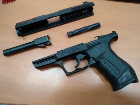 Buenas 
vendo walther p99 nueva ha tirado 50 cartuchos, guiada en A 400€ negociables  o cambio por subcompacta 00