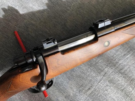 Vendo este rifle en perfecto estado de todo y a toda prueba.
maderas revisadas
lleva mira con bases y 10