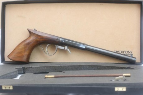 -Vendo Underhammer de ARDESA, calibre 40, muy poco usada
-Magnifica precisión
-Precio 490 €, con portes 01