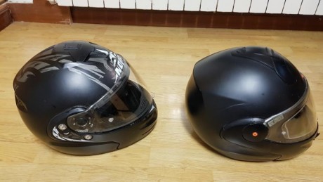 A la venta por renovación dos cascos modulares (abatibles) marca NOLAN. 

Los dos son de talla L (+-57/58cm). 11