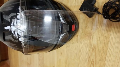 A la venta por renovación dos cascos modulares (abatibles) marca NOLAN. 

Los dos son de talla L (+-57/58cm). 30