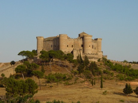  No se a vosotros, pero a mi los castillos me encantan.
Cuando paso delante de alguno no pierdo oportunidad 100