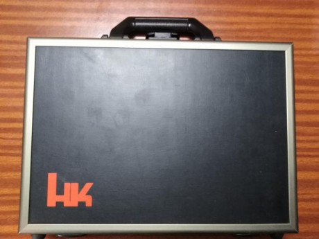 Vendo Pistola HK USP Élite de 9 mm parabellum con cañón  de 6 " más  kit de Expert HK con carro y 00