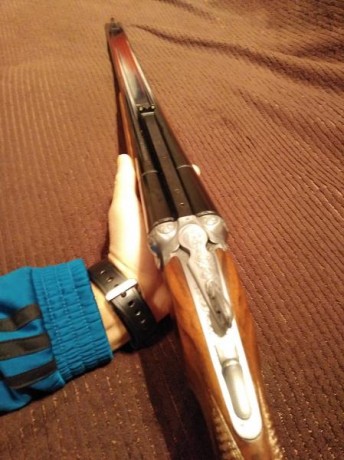 Hola. Vendo Express Sabatti Safari en calibre 9.3x74 R. Lo tengo un año y esta nuevo (No tiene ni arañazos 01