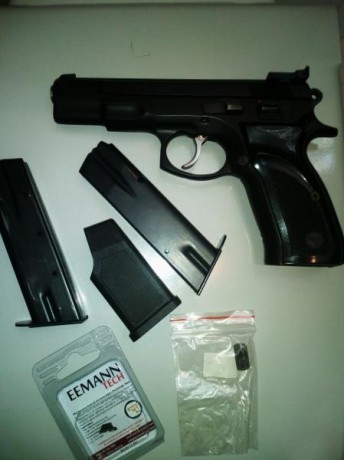 Pongo en venta mi Cz 75-B de 9mm en estado excelente
Esta prácticamente nueva con dos cargadores y carga 00