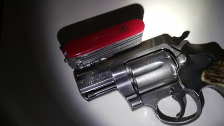 Hola
vendo revolver mauser trident, .38 es una mejora del colt detective special. Ideal para porte oculto 00