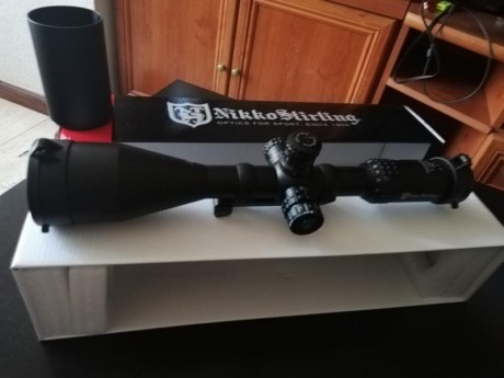 Visor nikko stirling targetmaster 6-24x56, está impecable, tubo de 30mm reticula iluminada, control de 00