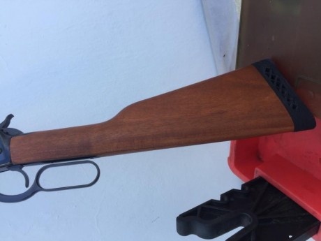 Hola, vendo rifle Rossi Puma en 454Casull. Solo ha disparado 2 cajas de munición, 40 tiros. Esta en Lepe 10