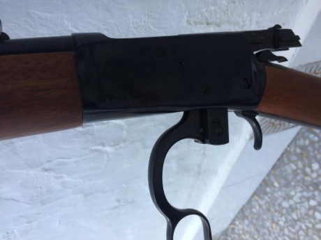 Hola, vendo rifle Rossi Puma en 454Casull. Solo ha disparado 2 cajas de munición, 40 tiros. Esta en Lepe 20