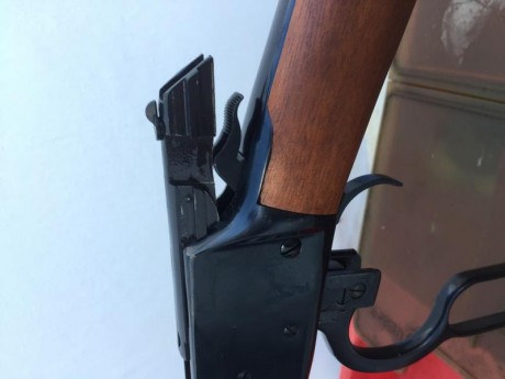 Hola, vendo rifle Rossi Puma en 454Casull. Solo ha disparado 2 cajas de munición, 40 tiros. Esta en Lepe 30