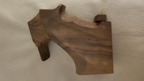 Vendida  cacha Steyr LP 50 y LP 10 zurdo talla L impecable 100€ más portes. (Whatsapp 616936223)
Vendida 00