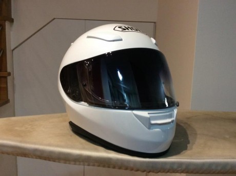 hola vendo casco shoei xr 1100, nuevo lo compre para mi mujer y no lo ha usado , precio 100€, mejor contactar 02