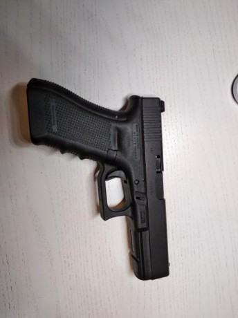 Buenas noches,
Vendo Glock 17 Gen 4.
Como extras lleva:
- Muelles de competición + los originales.
-Retenida 12