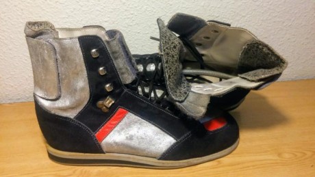 Hola amigos:
Como las utilizaba en avancarga, también las pongo en este hilo.
Vendo botas de tiro Ghemann 02