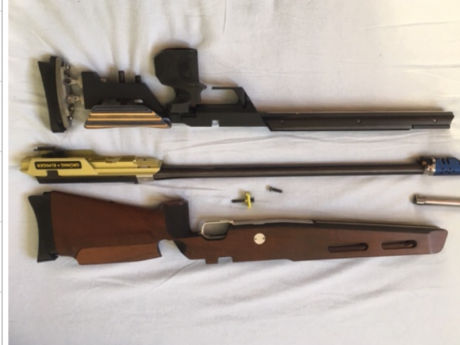 En venta una G+E200 ST en 6 BR .
Se vende con UNA de las culatas , 
1-culata aluminio Grunig /Anschutz 02