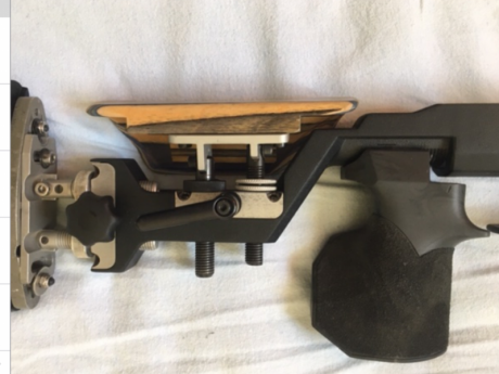 En venta una G+E200 ST en 6 BR .
Se vende con UNA de las culatas , 
1-culata aluminio Grunig /Anschutz 00