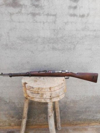 Vendo Máuser de la fabrica de armas de Oviedo, calibre 7x57 
    por 500 euros 01