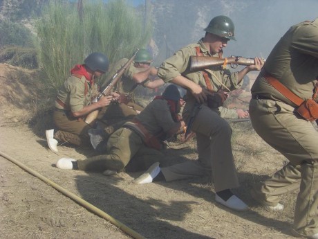 Bien, ayer dia 31 de Julio se rememoro una parte de la batalla del Ebro, la ocurrida en Fayón, y como 11
