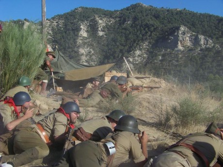 Bien, ayer dia 31 de Julio se rememoro una parte de la batalla del Ebro, la ocurrida en Fayón, y como 10