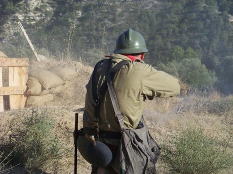Bien, ayer dia 31 de Julio se rememoro una parte de la batalla del Ebro, la ocurrida en Fayón, y como 21