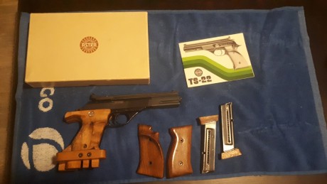Hola,
cambio Astra TS-22 con cachas anatómicas Astra, cachas originales y 2 cargadores por escopeta superpuesta 00