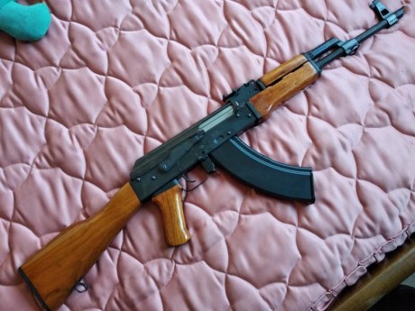 VENDIDO Vendo fusil AK -47 original transformado en fabrica para disparar en modo semiautomatico balines 01