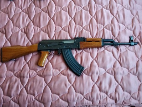 VENDIDO Vendo fusil AK -47 original transformado en fabrica para disparar en modo semiautomatico balines 00
