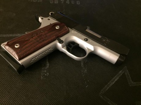 Se vende en estado prácticamente nueva una de las pocas STI 45acp de 3” de cañon bull que hay en España. 01