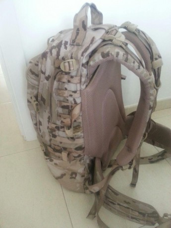 Vendo este modelo de ALTUS del ejercito del aire, tiene unos 35litros de capacidad y pesa apenas 1,6 kg. 01