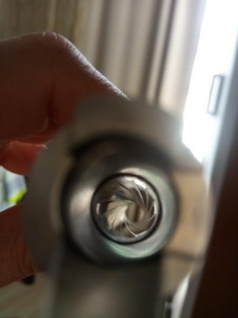 Pistola marca SPS del 9mmp, con un cañón del 40SW, en perfectas condiciones de funcionamiento y muy cuidada 40