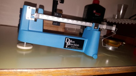 Pues hoy e empezado con mis primeras recargas y ya tengo problemas con el peso tengo una bascula que compre 80