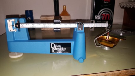 Pues hoy e empezado con mis primeras recargas y ya tengo problemas con el peso tengo una bascula que compre 90