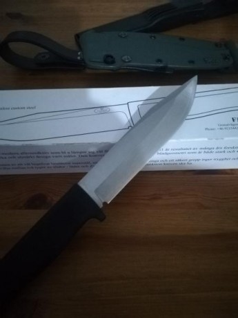 Fallkniven S1 nuevo de caja impoluto además de su funda de fábrica le mandé hacer una del sastre del kydex 01