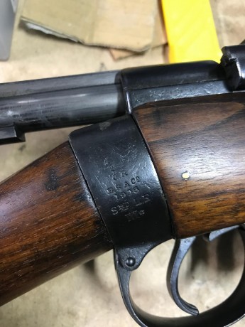 Vendo Lee Enfield fabricado por BSA en 1916

El rifle se encuentra en Madrid, por si el posible comprador 01