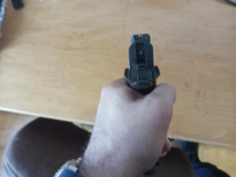 Hola.
Vendo pistola armscord .( Hoy rock island) ,1911,A1, serie 70,  pocos disparos.
Cañón 5" ,calibre 00