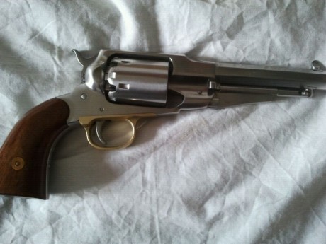 Mi amigo Dionisio, del Club de Tiro Principado vende las siguientes armas en perfecto estado.
Fusil Enfield 00