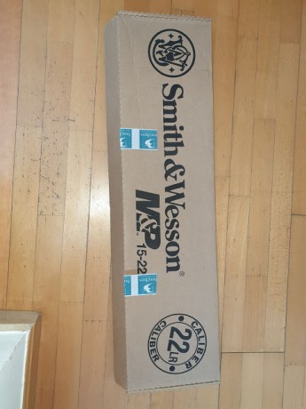 Hola, en venta carabina Smith & Weesson calibre 22
Esta impoluta y comprada por mi en Top Gun a estrenar
Incluidos 10